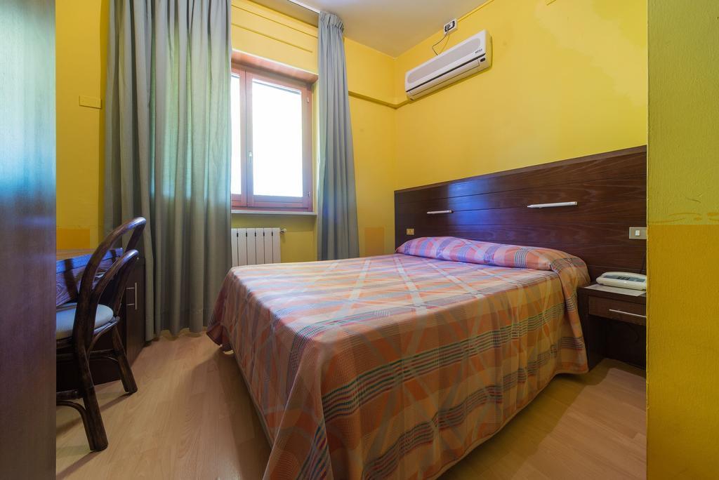 Hotel Del Camerlengo Fara San Martino Pokój zdjęcie